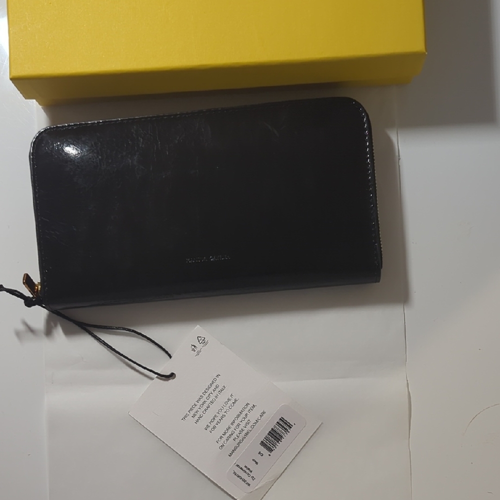 Mansur Gavriel Elegant White Tag